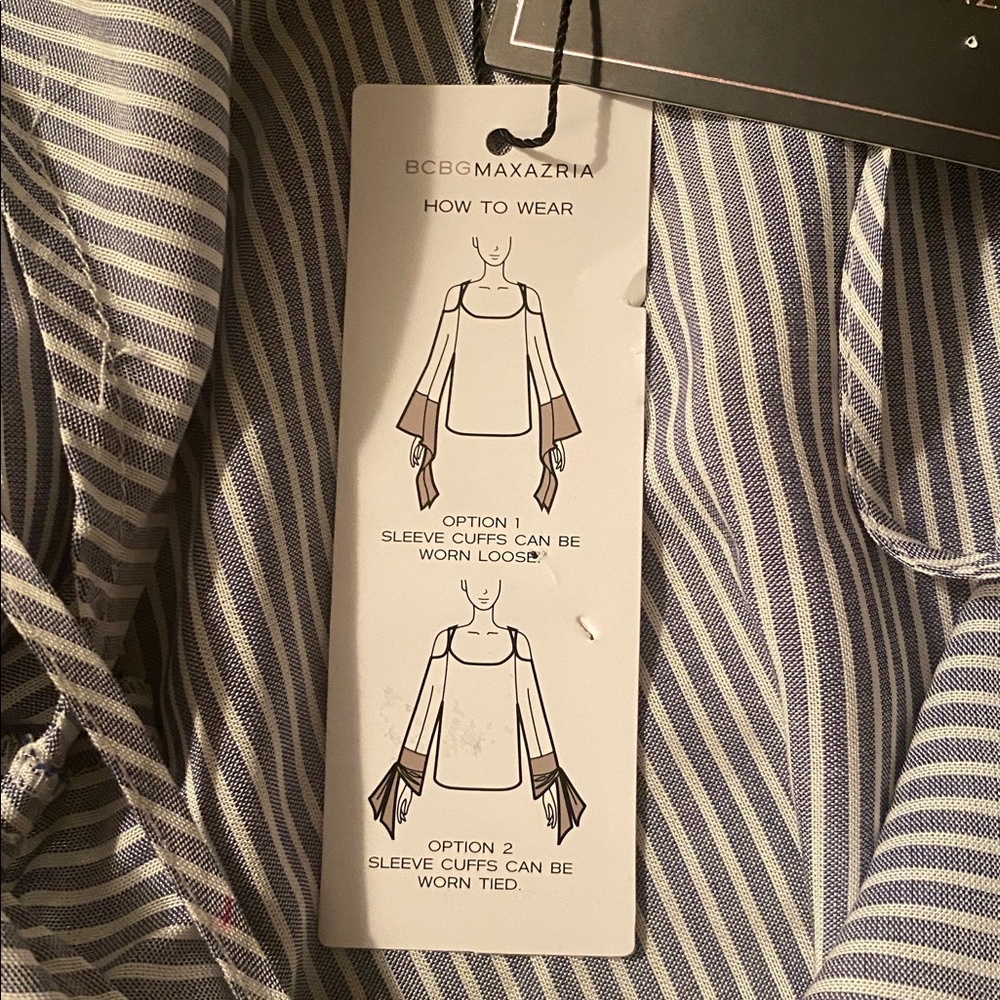 NWT BCBGMAXAZRIA XS Sudbee  off shoulder top - Picture 9 of 9